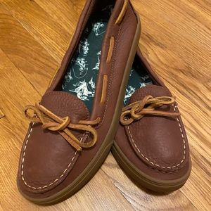 L.L. Bean Women’s Camp Moccasin size 9